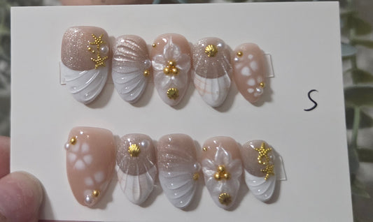 Coastal Pearl Press-On Nails