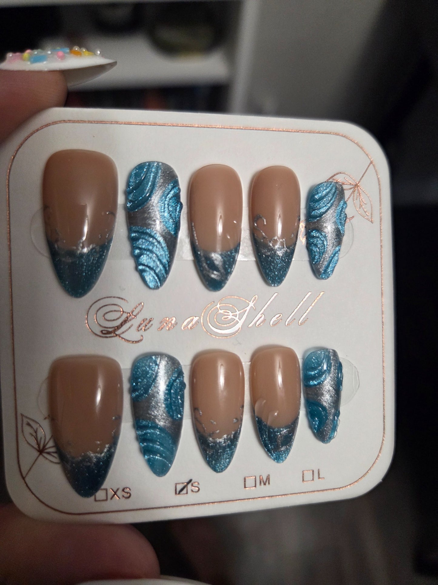 Ocean Wave Press-On Nails