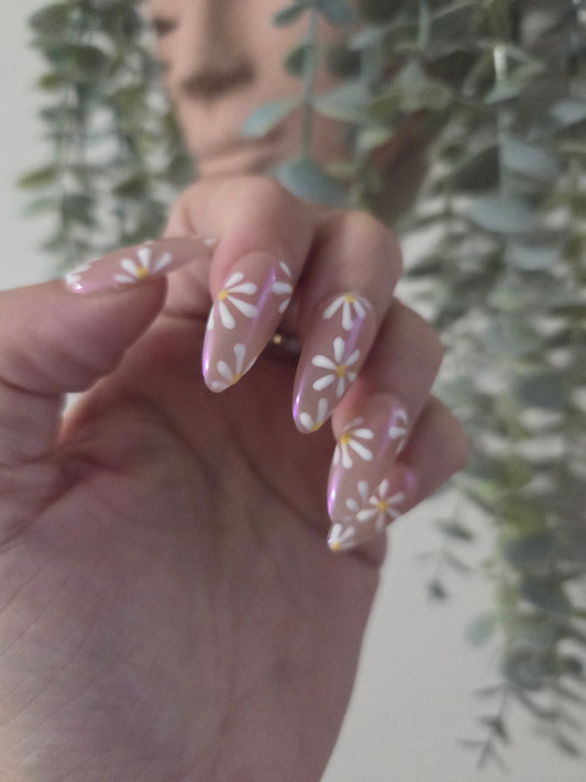 Daisy Bloom Press-On Nails