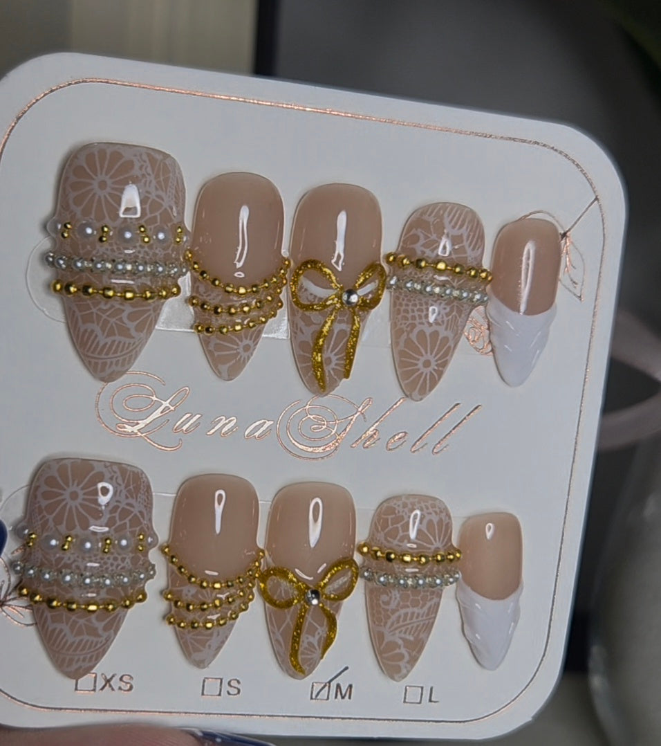 Pearls & Promises – BookTok Collection Press-On Nails